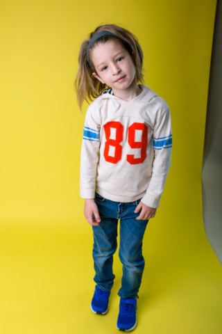 Boy-portrait-yellow-background-spring-mini-session6