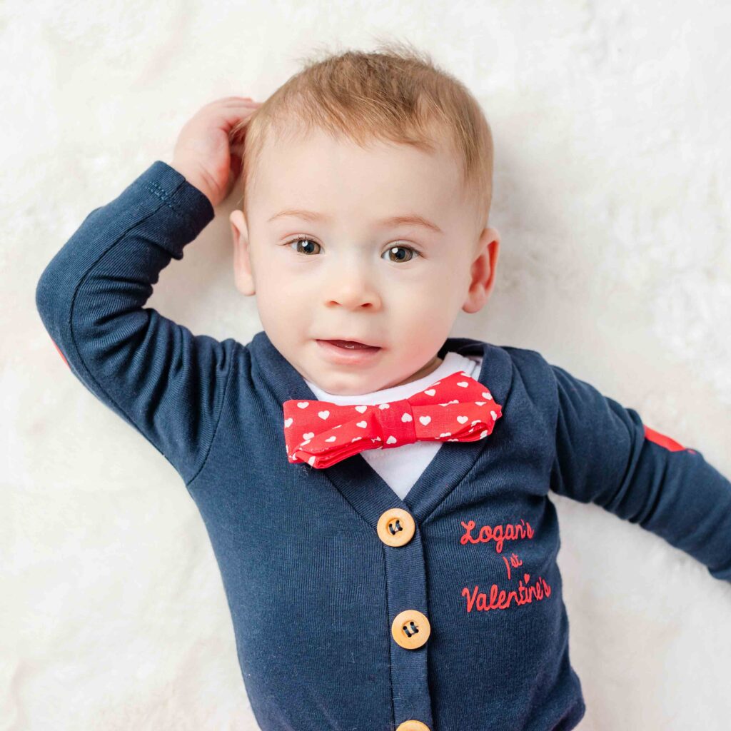 valentine mini sessions baby 6 months milestone