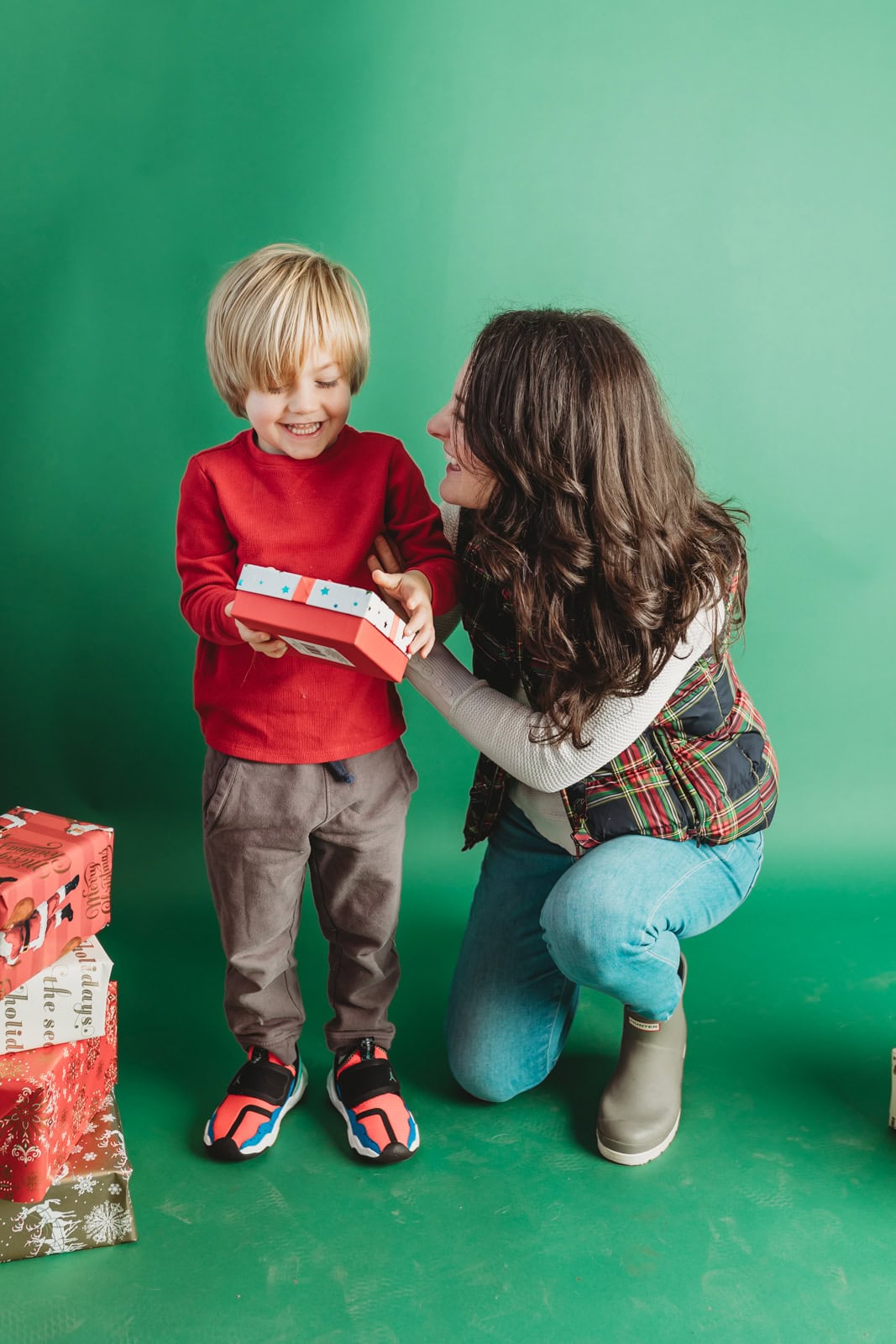 Christmas MINI Sessions in Farmington CT, mini sessions near me, holiday mini sessions, CT mini sessions, studio Christmas mini session,