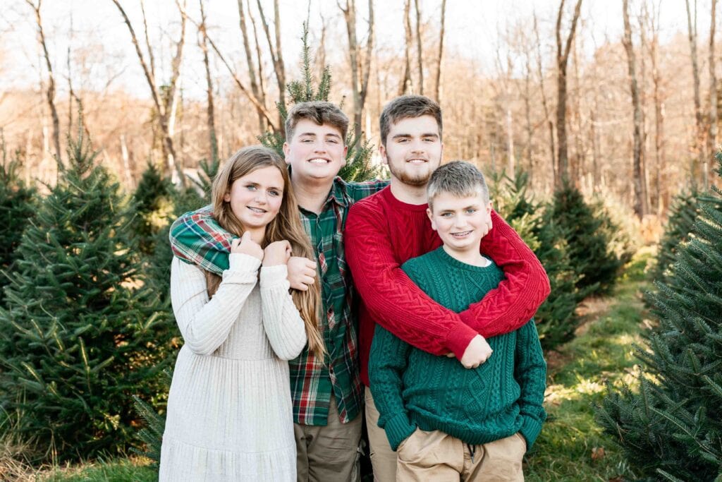 farm christmas mini sessions Connecticut 